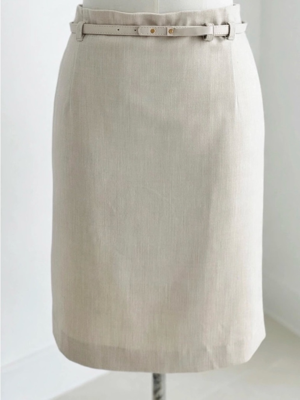H&M Cream Beige Pencil Mini Skirt with belt Size 8